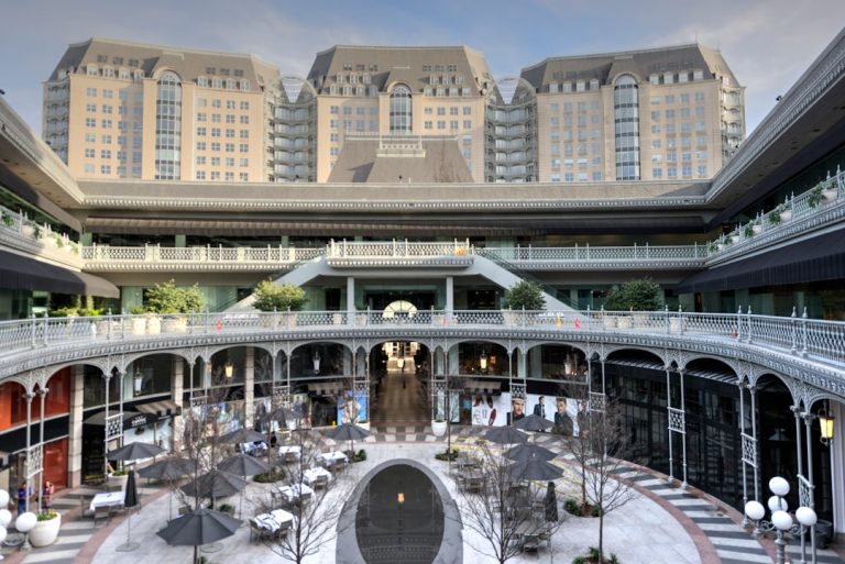 Top Gaming Hotels: Where Comfort Meets Casino Excitement